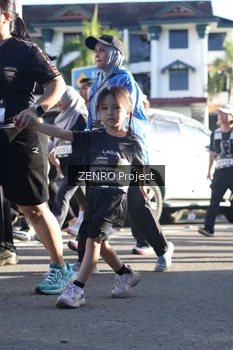 Runner Photo 1682548