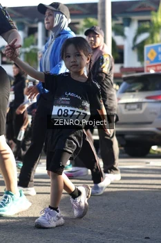Runner Photo 1682550
