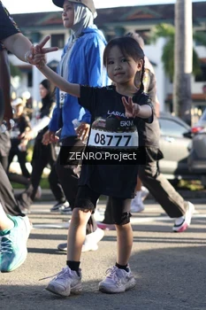 Runner Photo 1682560
