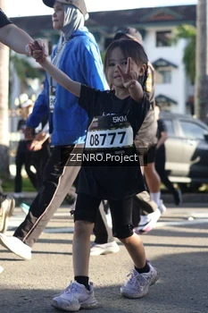 Runner Photo 1682565