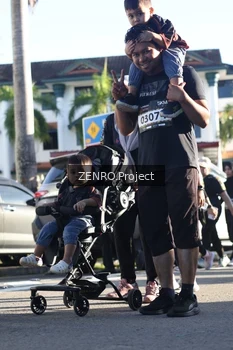 Runner Photo 1682577