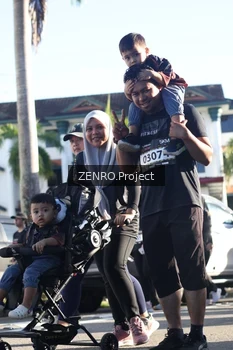 Runner Photo 1682588