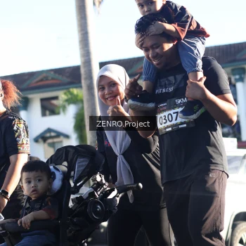 Runner Photo 1682601