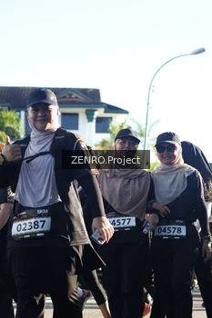 Runner Photo 1682622