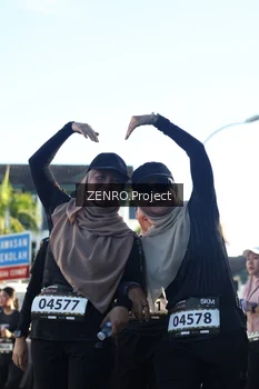 Runner Photo 1682633