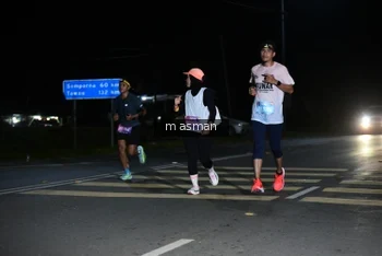 Runner Photo 1682700