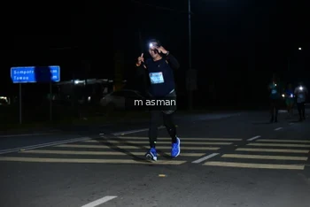 Runner Photo 1682709