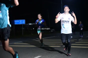 Runner Photo 1682720