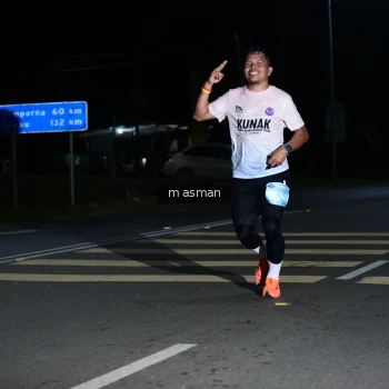 Runner Photo 1682825