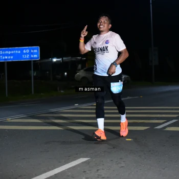 Runner Photo 1682826