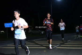 Runner Photo 1682856