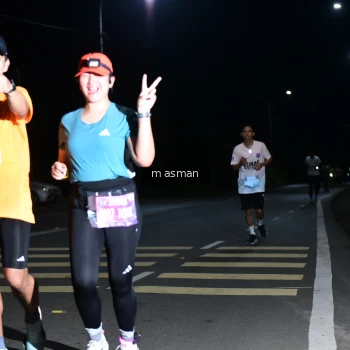 Runner Photo 1682879