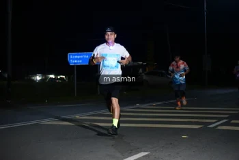 Runner Photo 1682909