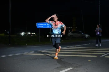 Runner Photo 1682910