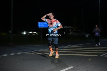 Runner Photo 1682911