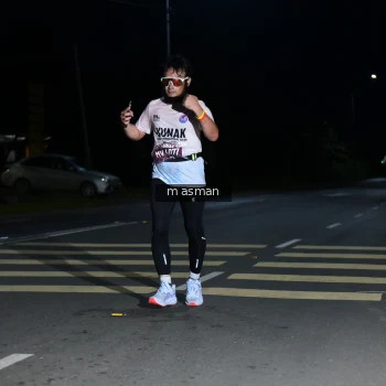 Runner Photo 1682934