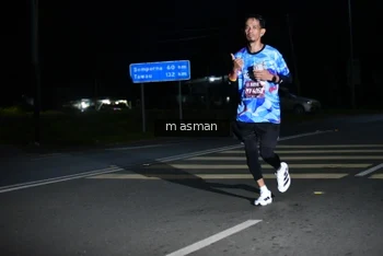 Runner Photo 1682941