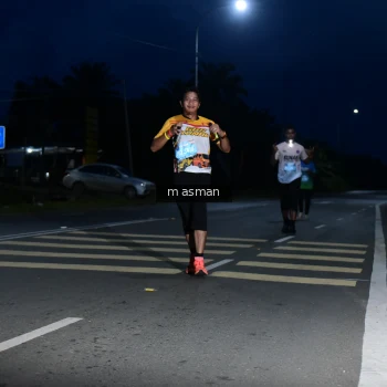 Runner Photo 1683213