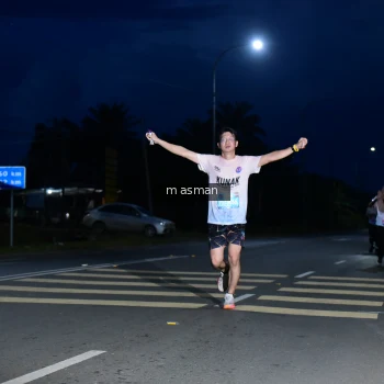 Runner Photo 1683225