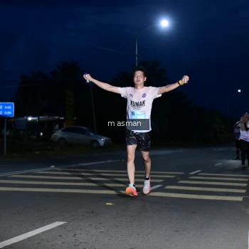 Runner Photo 1683226
