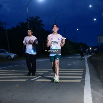Runner Photo 1683321