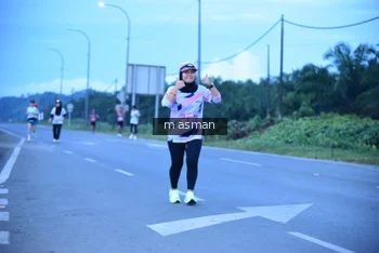 Runner Photo 1683379