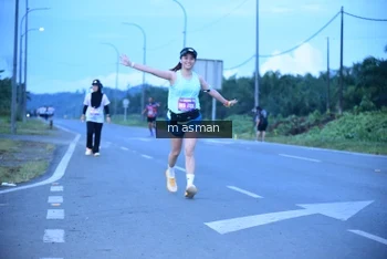 Runner Photo 1683383