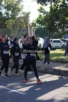 Runner Photo 1683429