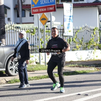 Runner Photo 1683459