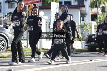Runner Photo 1683478