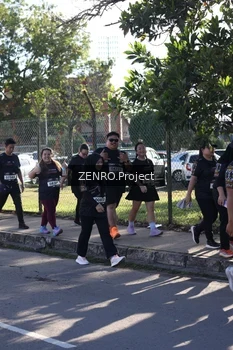 Runner Photo 1683495