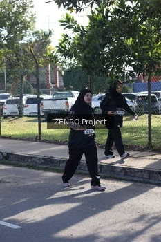 Runner Photo 1683515