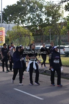 Runner Photo 1683534