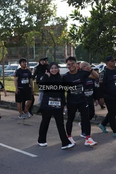 Runner Photo 1683544