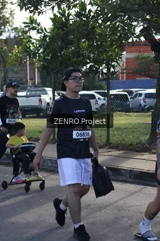 Runner Photo 1683554