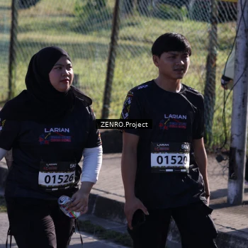 Runner Photo 1683608