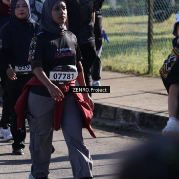 Runner Photo 1683616