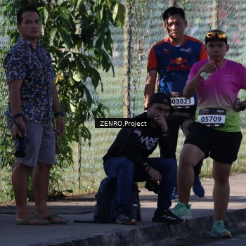 Runner Photo 1683641