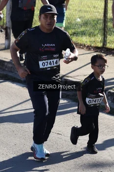 Runner Photo 1683642