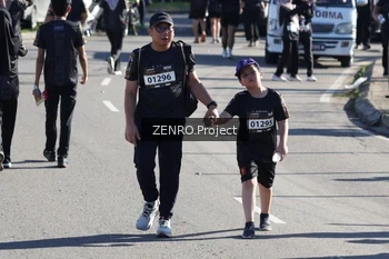 Runner Photo 1683659