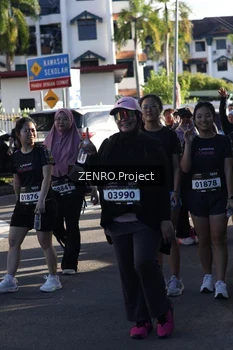 Runner Photo 1683672