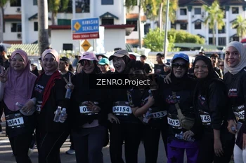 Runner Photo 1683682