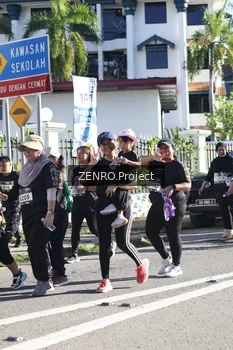 Runner Photo 1683695