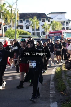 Runner Photo 1683704