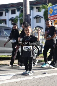 Runner Photo 1683707