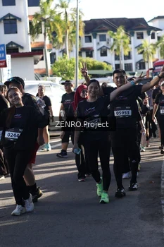 Runner Photo 1683713