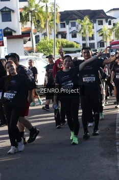 Runner Photo 1683714