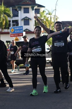 Runner Photo 1683715