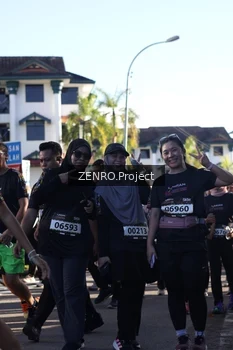 Runner Photo 1683728