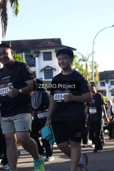 Runner Photo 1683733